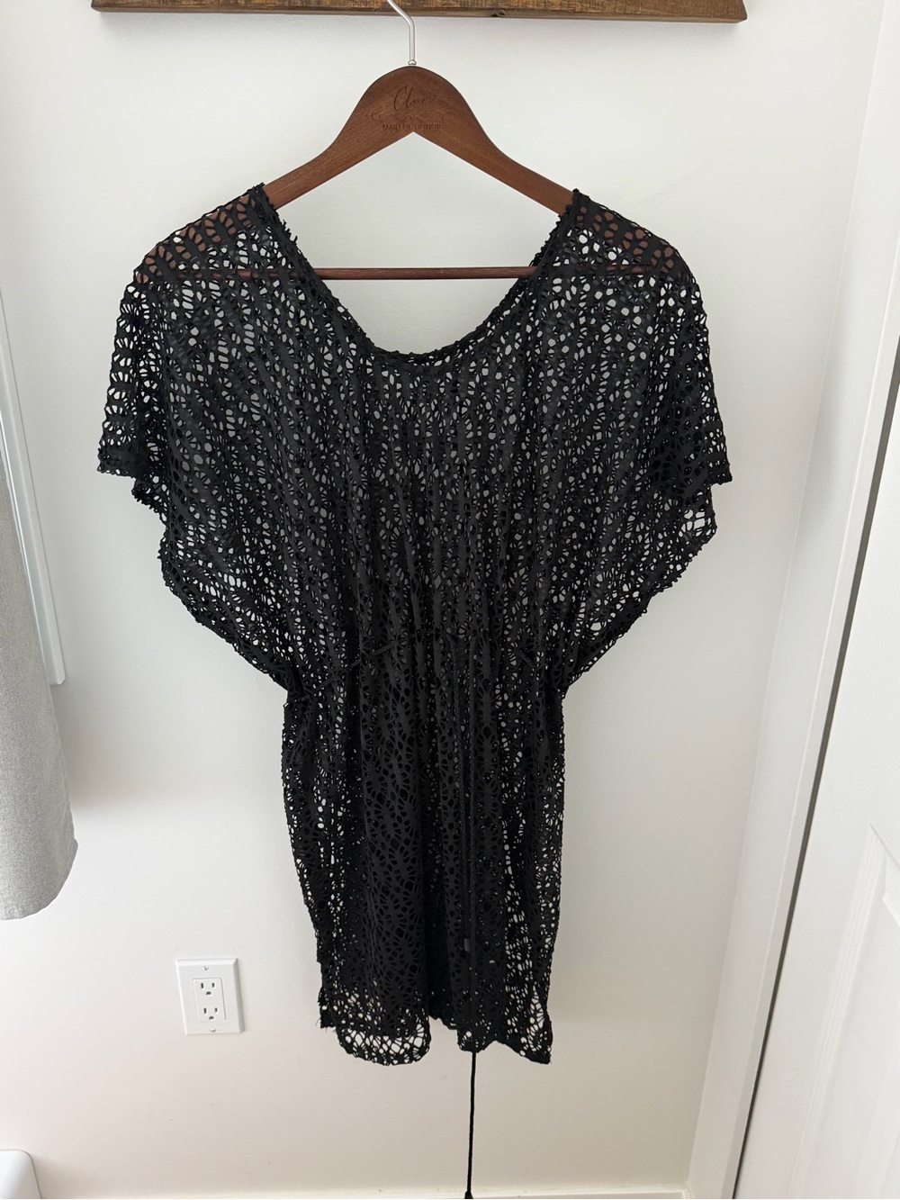 Women’s Black Lace Beach Cover-Up
